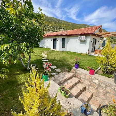 Kalkan Saribelen'de 2+1 Muestakil